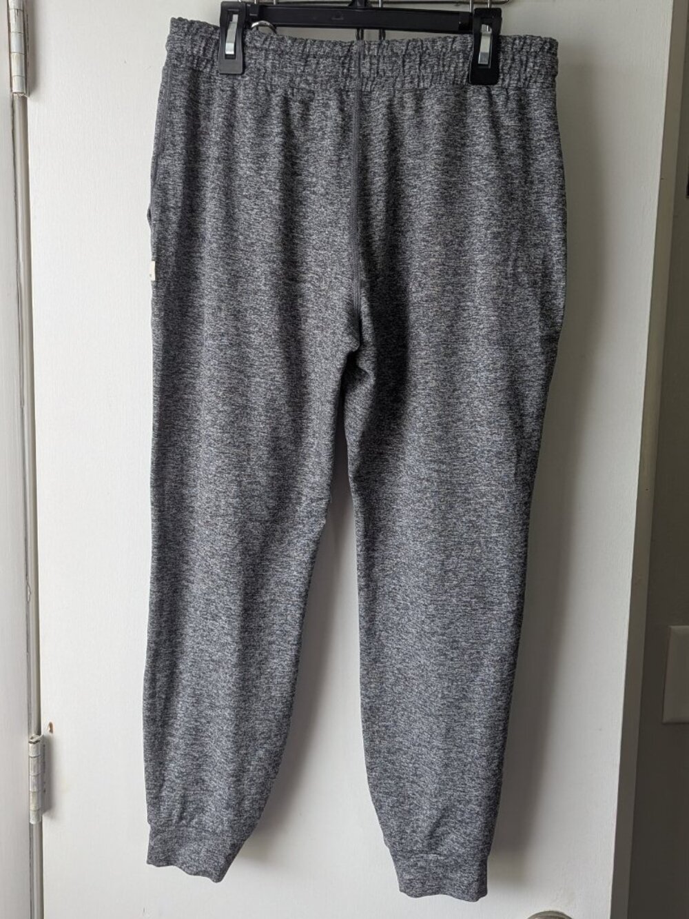 Vuori Gray Joggers Sweat Pants Size XS - Picture 8 of 9